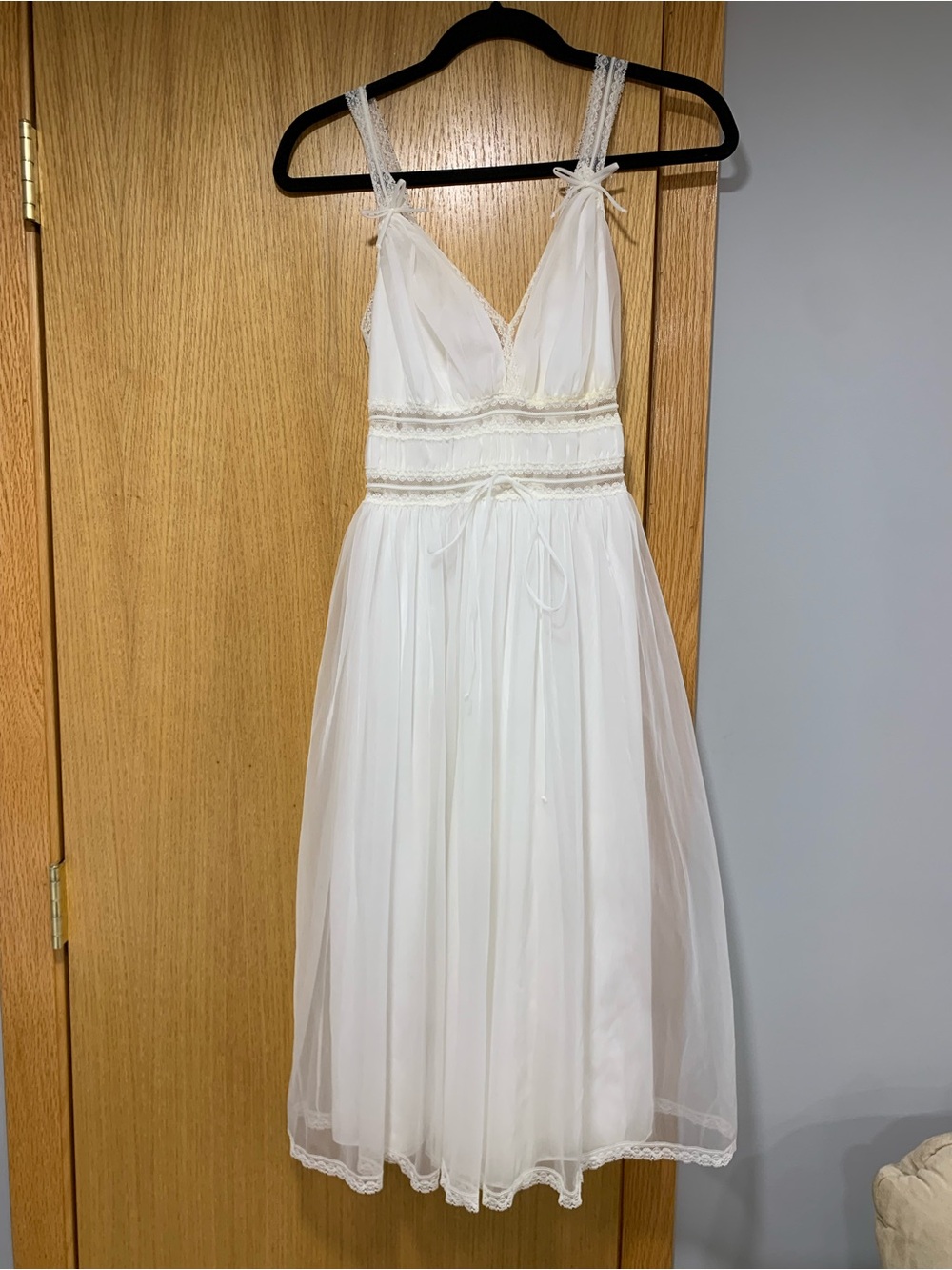 Vintage Gotham Gold Stripe White Nightgown and Robe Set - Size Small